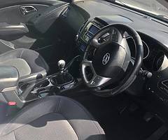 Huyndai IX35, 1.7 diesel, low miles - Image 6/10