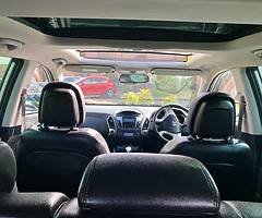 Huyndai IX35, 1.7 diesel, low miles - Image 8/10