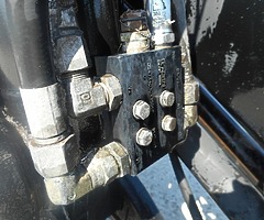 FOR SALE: Hiab Fold Up Crane - Image 5/8