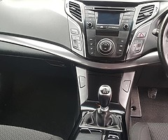 162 HYUNDAI I40 EXECUTIVE 1.7 DIESEL 6 SPEED MANUAL. HYUNDAI WARRANTY OUTSTANDING. - Image 6/10