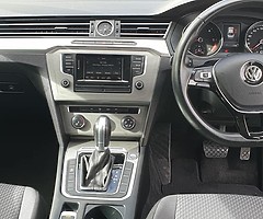 2016 VOLKSWAGEN PASSAT AUTOMATIC DSG  - Image 6/7