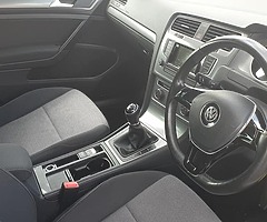 142 VOLKSWAGEN GOLF 1.6 TDI NEW WHEELS NEW TYRES LOW KM LOW TAX . FINANCE APPROVED WITHIN TWO HOURS - Image 6/6
