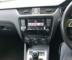 Skoda Octavia 1.6Diesel Greenline - Image 5/10