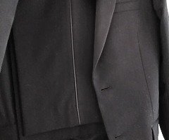 Suit - Image 4/5