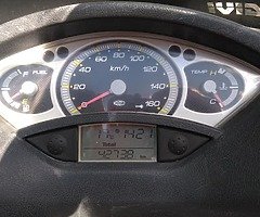 Yamaha XMAX 250 - Image 4/4