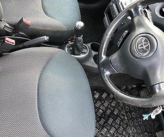 Toyota Yaris 1.4 Diesel - Image 6/7