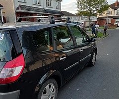 Renault Mégane grand senic - Image 4/5