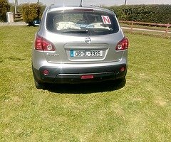 Nissan qashqai 2L automatic