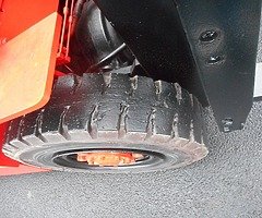 FOR SALE: Nissan Fork Lift - Image 3/10