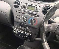 Toyota Yaris for sale - Image 4/10