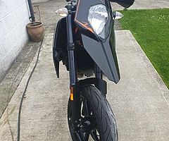 KTM SMR 690 SUPERMOTO