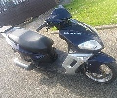 09 Sinnis 125cc scooter