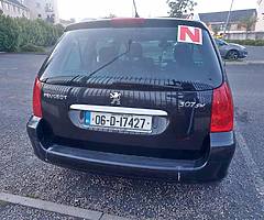 Peugeot 307, NCT till next year April. The price can be negotiated reasonably. First come will buy