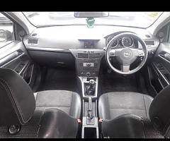 Opel Astra 1.4 - Image 9/10