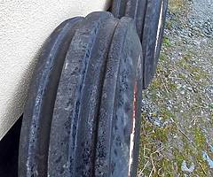 1000 x 16 front wheels