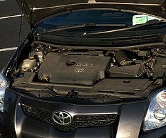 TOYOTA AURIS 2010 2.0 DIESEL - Image 5/7
