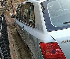 Great driving car for road or feild use - Image 4/7
