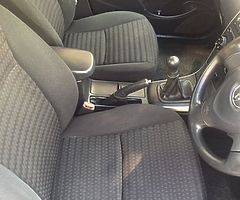 Toyota Corolla - Image 5/9