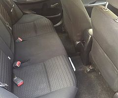 Toyota Corolla - Image 7/9