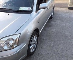 Toyota avensis - Image 6/10