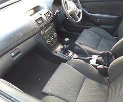 Toyota avensis - Image 9/10