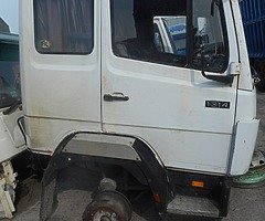 FOR SALE: Mercedes-Benz Front Cut - Cab - Image 7/7