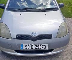 1999 Toyota yaris
