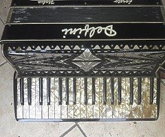 Piano Accordion Vintage 1930s Delfini Loreto 80 Bass Keys Accordion & HardCase