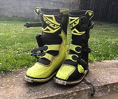 Motocross boots
