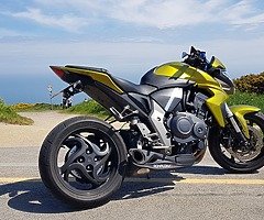 CB1000R