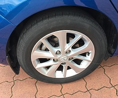Toyota Auris 2013 - Image 4/8