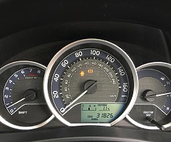 Toyota Auris 2013 - Image 8/8