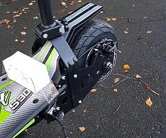 ELECTRIC Scooter Uber 300 watt (25kph) Delivery @ muckandfun Hige range of petrol and electric - Image 5/10
