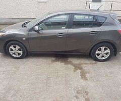 Mazda 3 1.6 diesel 2011 door need attention - Image 9/10