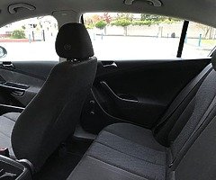 2009 Volkswagen Passat - Image 4/5