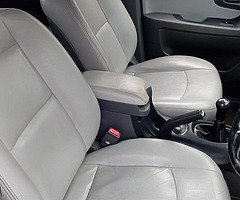 Tax and tested 05 jeep - Image 7/10