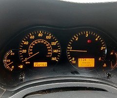 Toyota avensis - Image 6/8