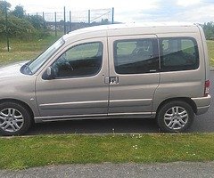 Citroen berlingo.