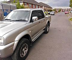 Mitsubishi warrior l200