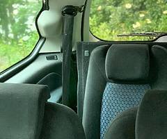 Ford Galaxy 1.8 Diesel - Image 9/10