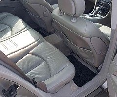 E200 - Image 5/6