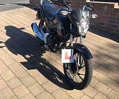 Honda CB125f 125cc - less than 200 miles - Image 3/3