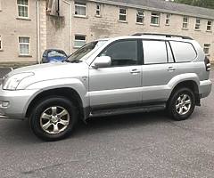 Toyota land cruise Lc5 lwb auto doe 11/19