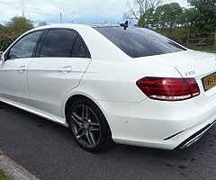 Mercedez-Benz - Image 4/10