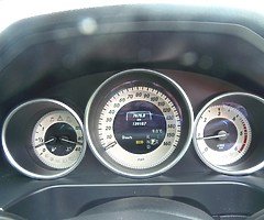 Mercedez-Benz - Image 9/10