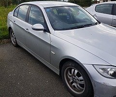 06 BMW 318 e90 for parts or whole