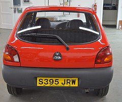 Ford Fiesta Van - Image 5/10