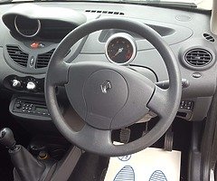2010 Renault Twingo Low Km - Image 6/10
