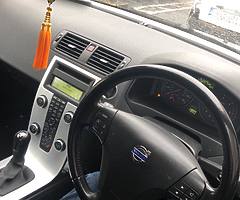 2010 Volvo s40 - Image 5/10