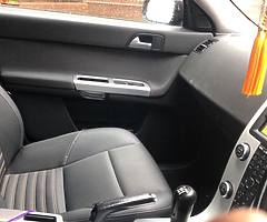 2010 Volvo s40 - Image 7/10